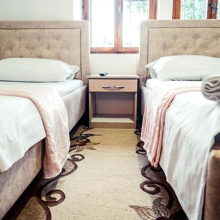 Guesthouse Arber Gjirokastër Buitenkant foto