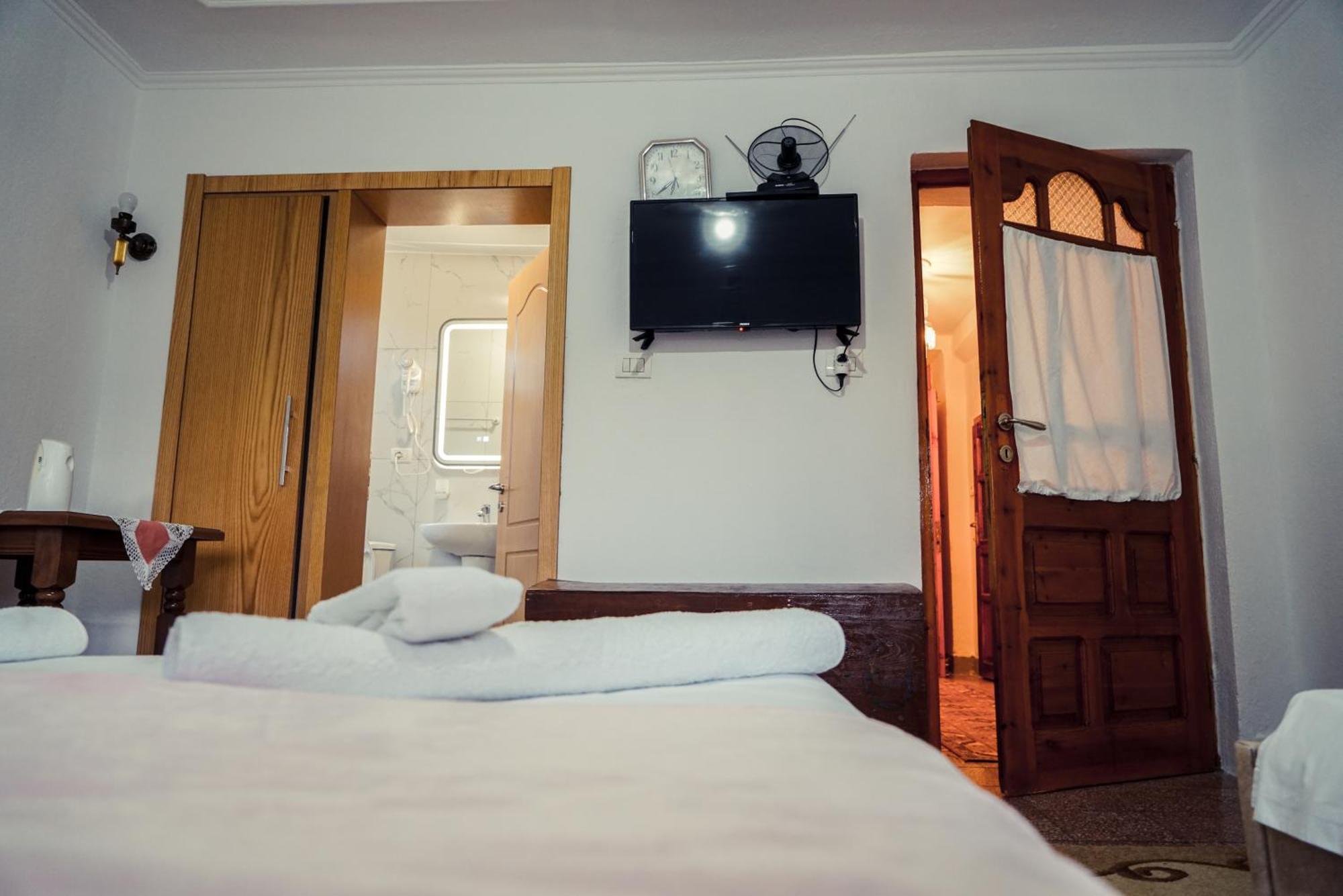 Guesthouse Arber Gjirokastër Buitenkant foto