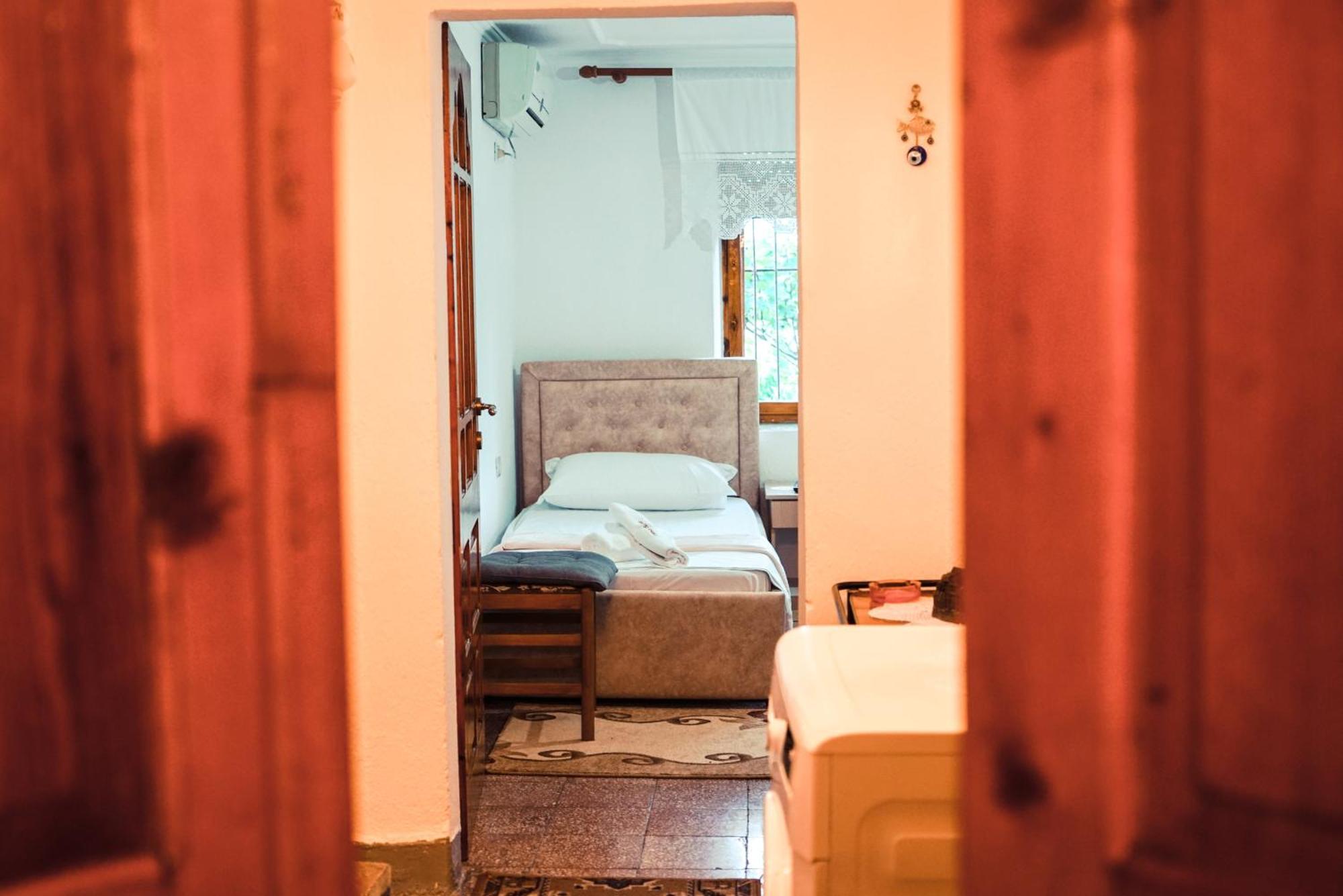 Guesthouse Arber Gjirokastër Buitenkant foto