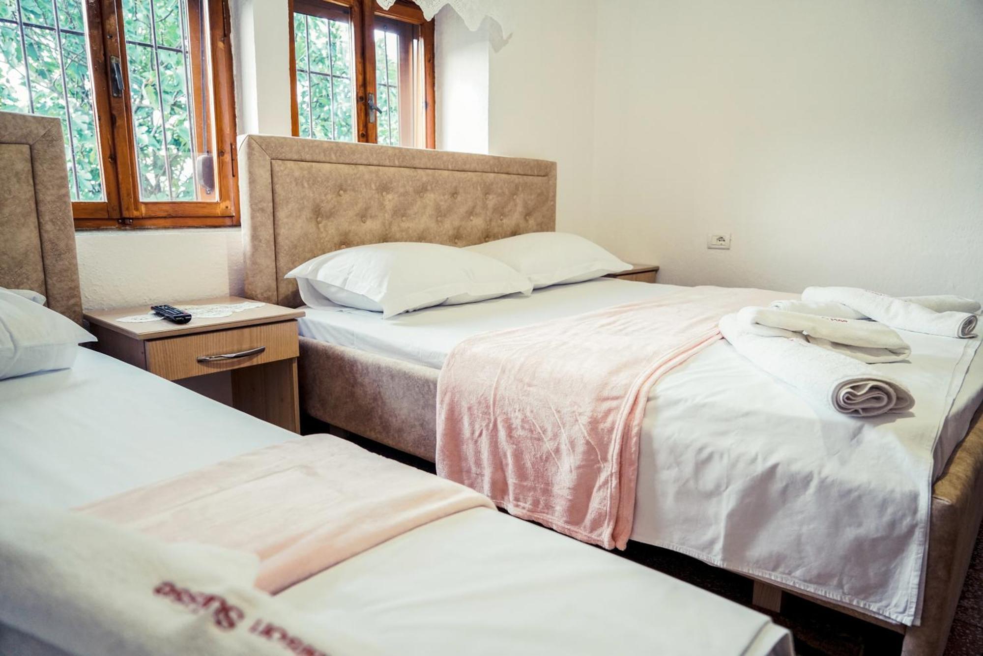 Guesthouse Arber Gjirokastër Buitenkant foto