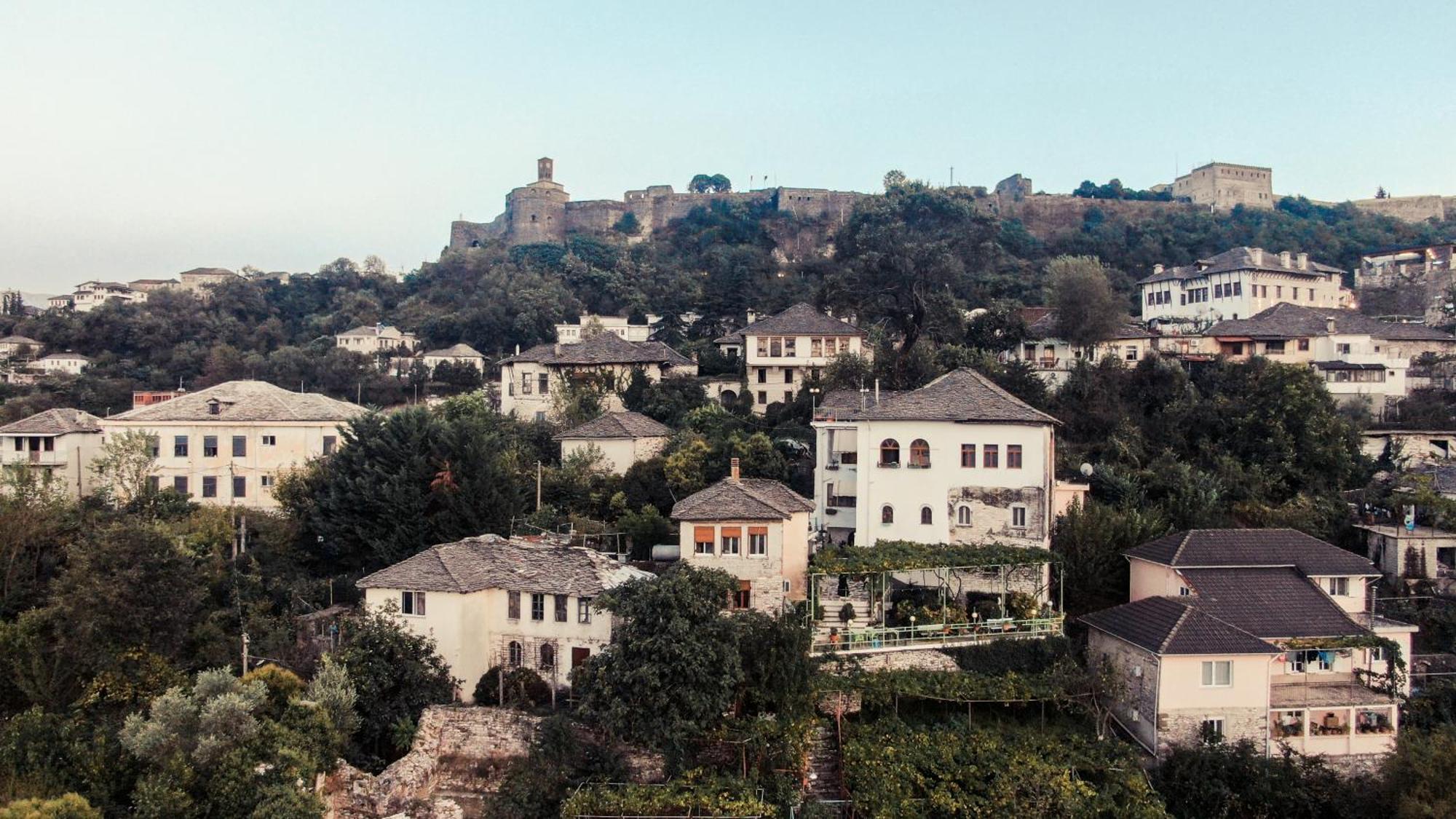 Guesthouse Arber Gjirokastër Buitenkant foto